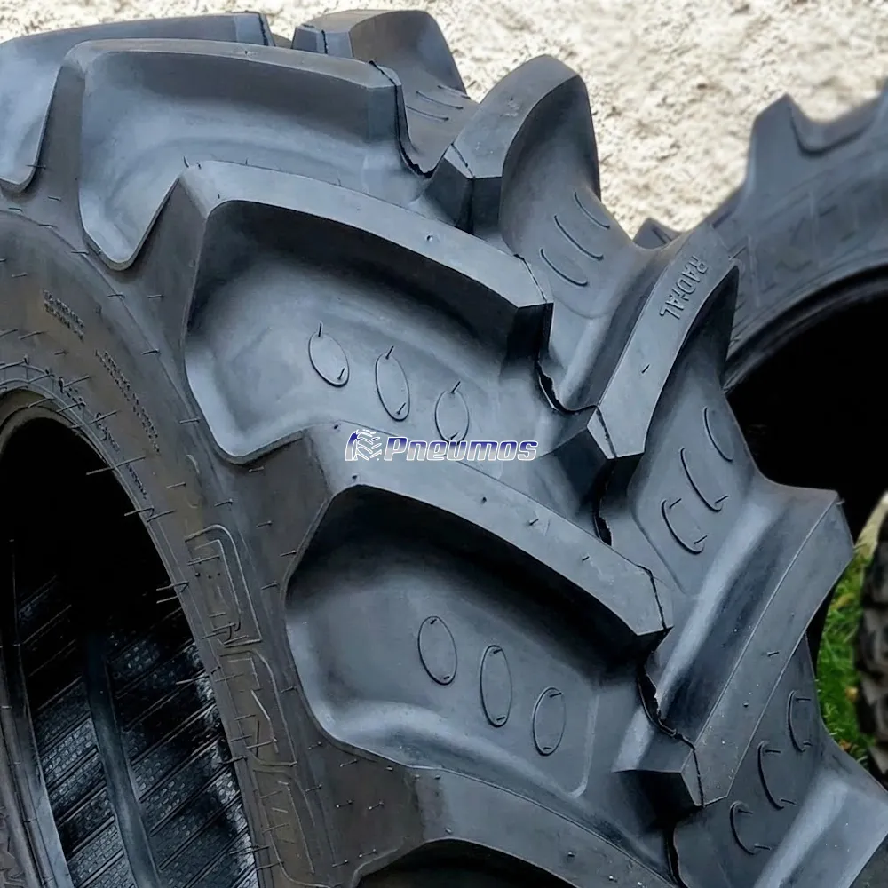 BKT 210/95 R20 Agrimax RT855 TL 110 A8/110 B