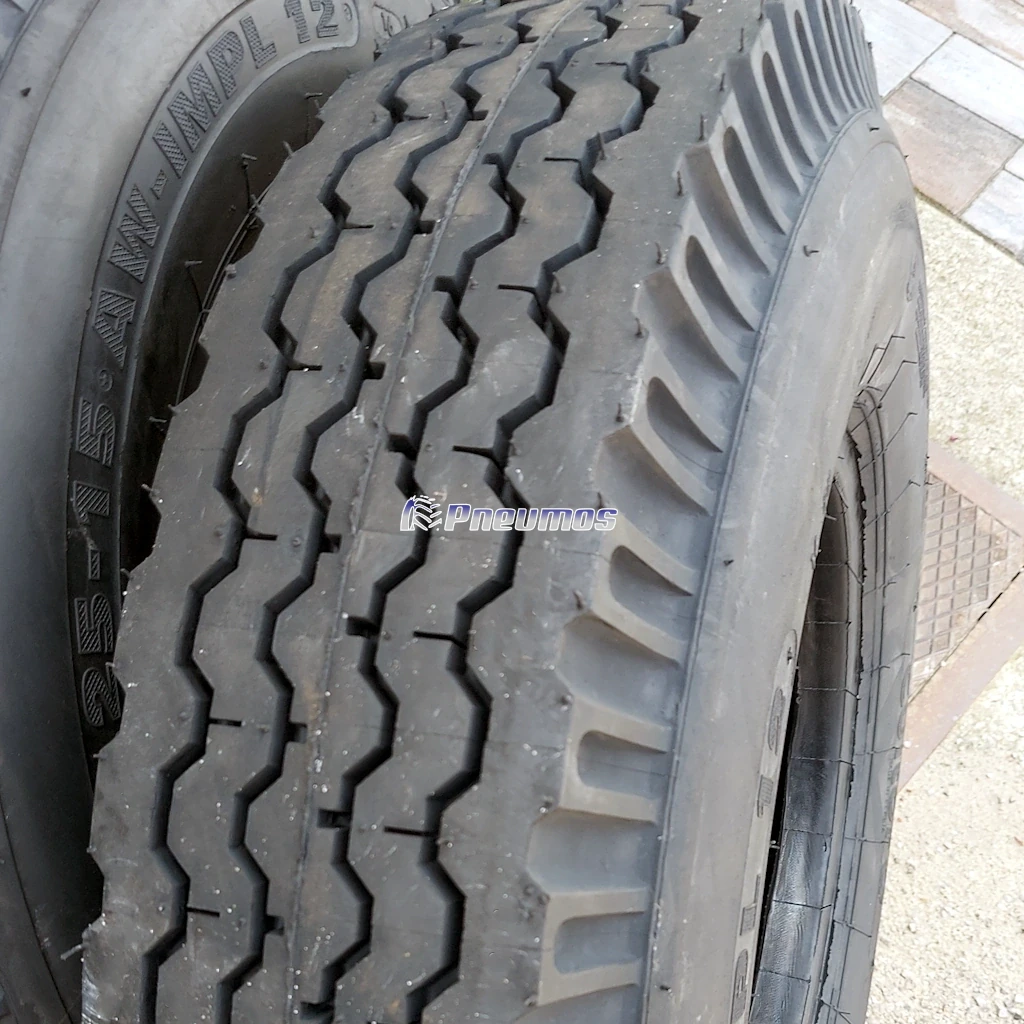 Cultor 8,25-15 AW-IMPL 12 16PR TT 141 A8