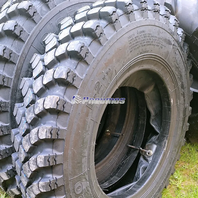 MARCHER 8,25-20 W-16A 136J 14PR TT E-2 (SET)